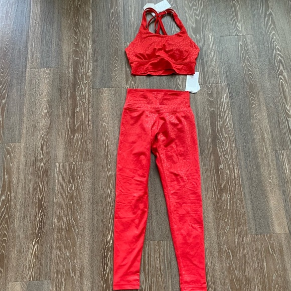 NWT buffbunny set - Picture 4 of 11